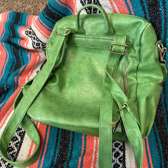 Green faux leather backpack bag with guitar strap shoulder strap, large bag - Picture 3 of 4